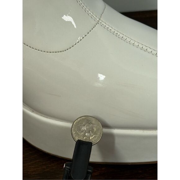 Dream Pairs Elegant White Heeled Boots - Picture 9 of 11